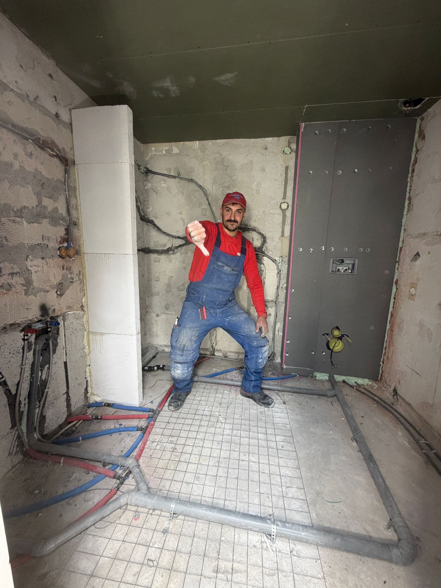 Badkamer voor de renovatie